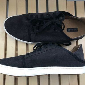 OluKai Pehuea Lī convertible sneaker
